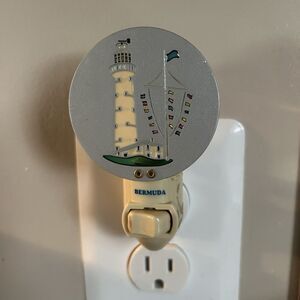 Vintage? Plug In Wall Night Light Lighthouse 4” Ship Mast Flags Bermuda Island